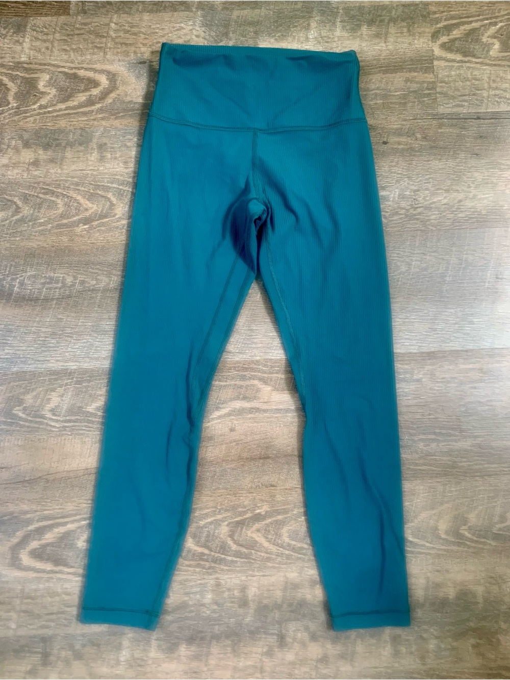 Lululemon High-Waist Ribbed Align Leggings in Teal